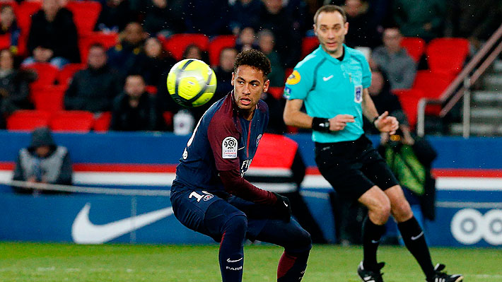 Un golazo, una asistencia de mitad de cancha y varios lujos: El brillante espectáculo de Neymar en el nuevo triunfo del PSG