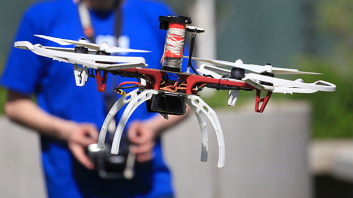 Nuevamente alertan sobre el uso de la inteligencia artificial en drones y vehículos autónomos para usarlos como armas