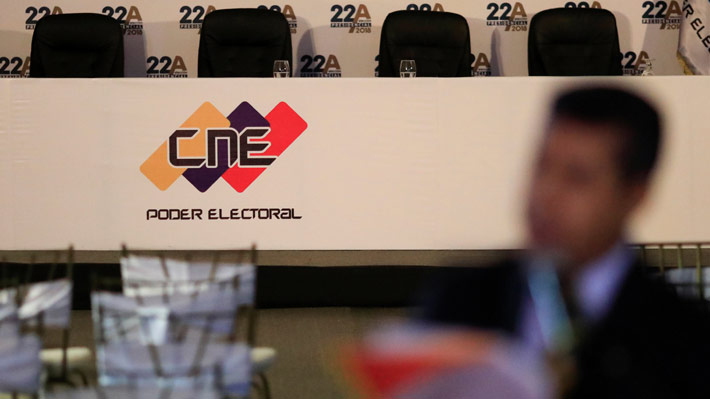 Anuncian que elecciones presidenciales en Venezuela se postergarán para mayo