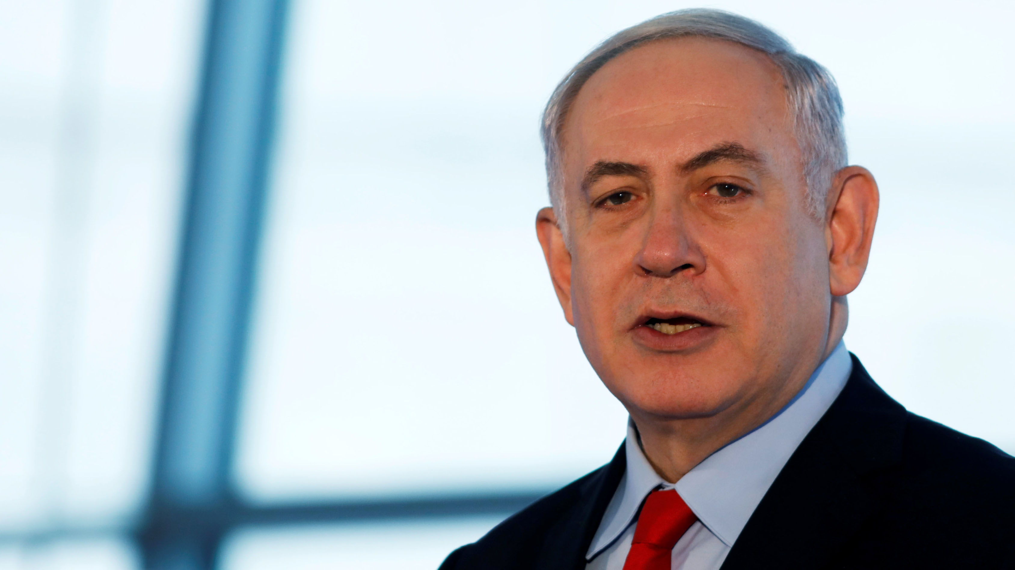 Policía israelí interroga a Netanyahu por casos de corrupción