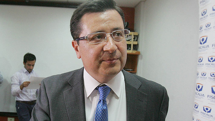 Ministro de Justicia anuncia que detendrá decreto que nombra a ex fiscal Toledo como notario