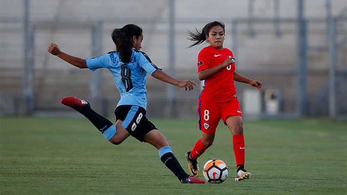 La "Roja" femenina Sub 17 cae ante Uruguay, pero queda con una mínima opción de avanzar en el Sudamericano