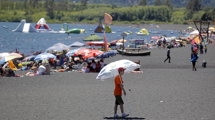 Encargada de Medio Ambiente de Pucón y descontaminación del lago Villarrica: "No es un tema de corto plazo"
