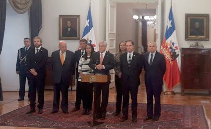 Piñera felicita a delegación en La Haya y recalca que Bolivia "debe aprender a no confundir aspiraciones con derechos"