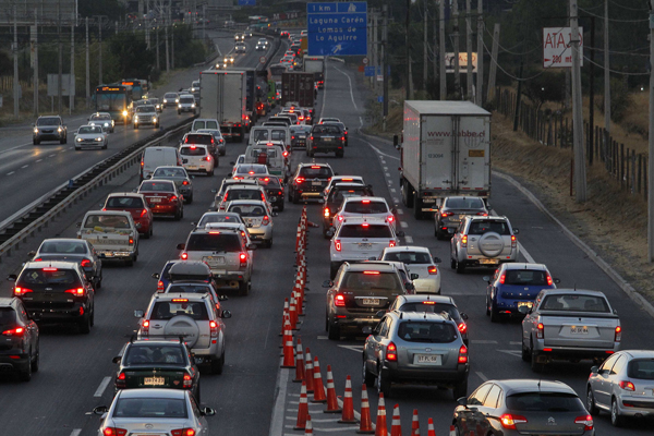 Más de 390 mil vehículos saldrán de la capital por Semana Santa: Revisa el plan de contingencia en las rutas