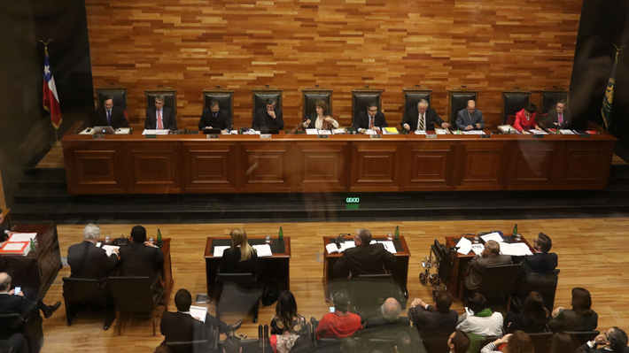 Incongruencia y deslealtad con Bachelet: Diputados del FA y PC explican por qué rechazaron una reforma al TC