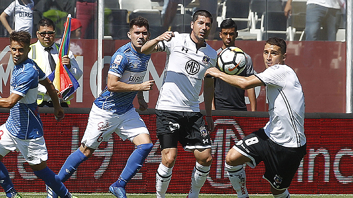 La supuesta mano de Colo Colo que no fue cobrada por el árbitro y que aún reclaman en la UC