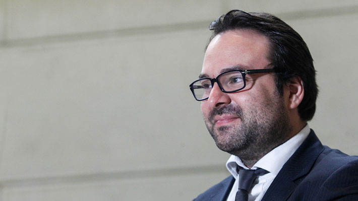 Corte de Apelaciones califica de "ilegal" remoci&oacute;n de director del INDH e insta a recontratarlo