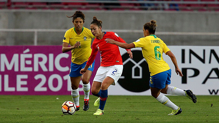 Chile no puede ante la jerarquía de Brasil y cae en su primer partido del cuadrangular de la Copa América Femenina