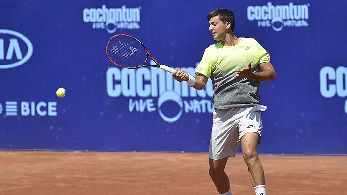 El tenista chileno Tomás Barrios sigue en racha y avanzó con comodidad a octavos del Futuro 12 de EE.UU.