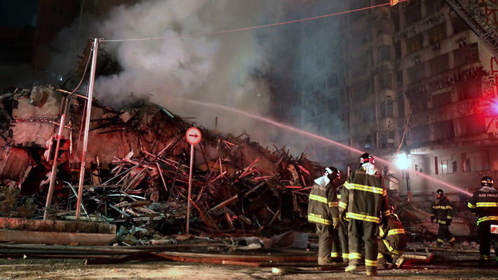 Al menos un muerto deja el derrumbe de un edificio de 26 pisos que se incendió en Sao Paulo
