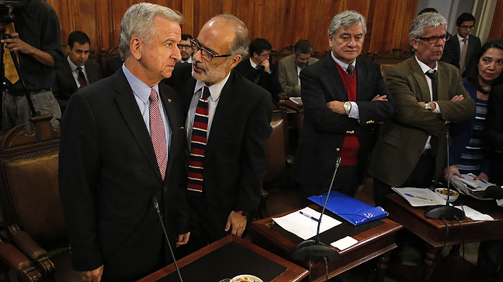 Menos tenso de lo esperado: Así fue el cara a cara entre Larraín y ex ministros de Hacienda de Bachelet