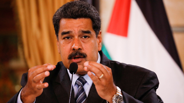 Maduro dice que elecciones se harán "llueva, truene o relampaguee" y llama a la oposición a dialogar tras comicios