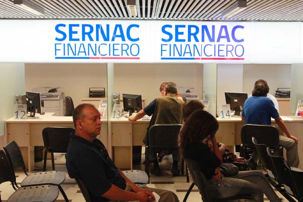 Gobierno ingresó requerimiento para que el TC resuelva "controversia" por el proyecto Sernac