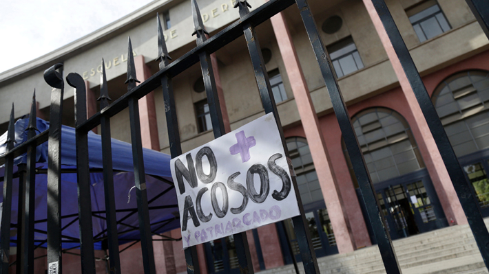 Senadoras UDI, DC y PS presentaron proyecto de ley que sanciona el acoso sexual en universidades
