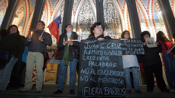 Sacerdote que ofició misa en Osorno tras la renuncia de Barros emplazó a los laicos a pedir disculpas