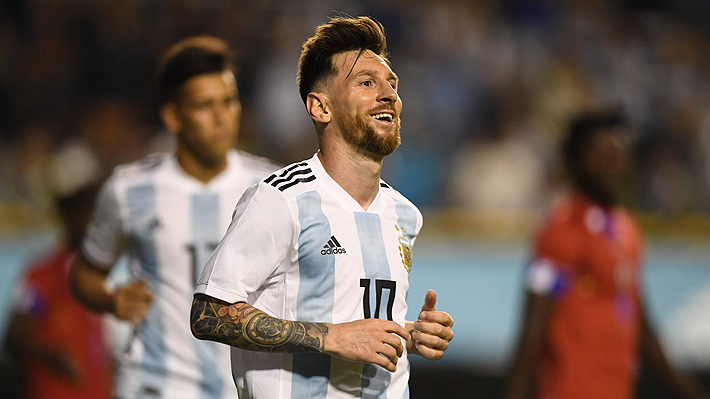 Lionel Messi marcó un triplete y guió a la Argentina de Jorge Sampaoli en arrolladora victoria sobre Haití