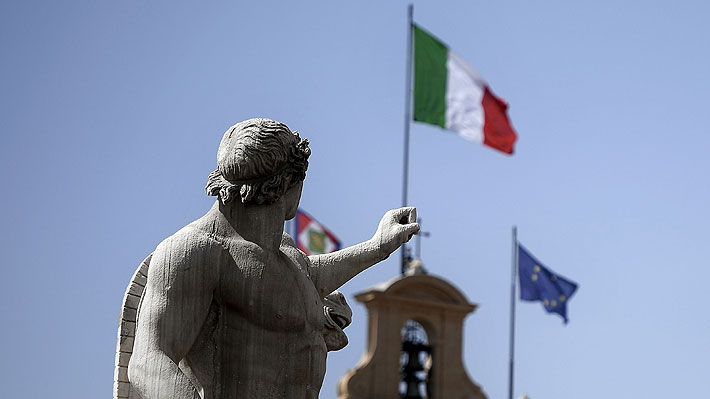 Alta tensión de los mercados a la espera del gobierno italiano del economista Carlo Cottarelli