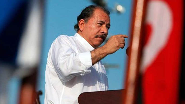 Presidente de Nicaragua afirma que se mantendrá en el poder pese a manifestaciones