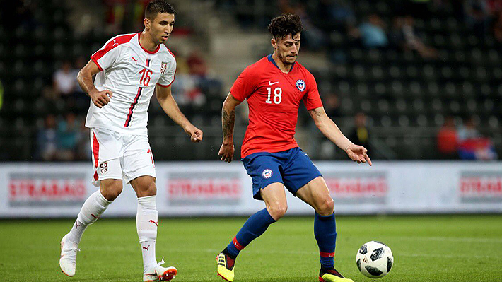 Con un gol de Guillermo Maripán casi al final del partido, Chile vence a Serbia en Austria