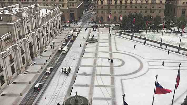 Galería: Las postales que han dejado las nevazones en Santiago y otras ciudades de Chile