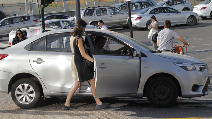 Incidente en aeropuerto: Easy Taxi y Cabify llaman al Gobierno a acelerar regulación del sistema