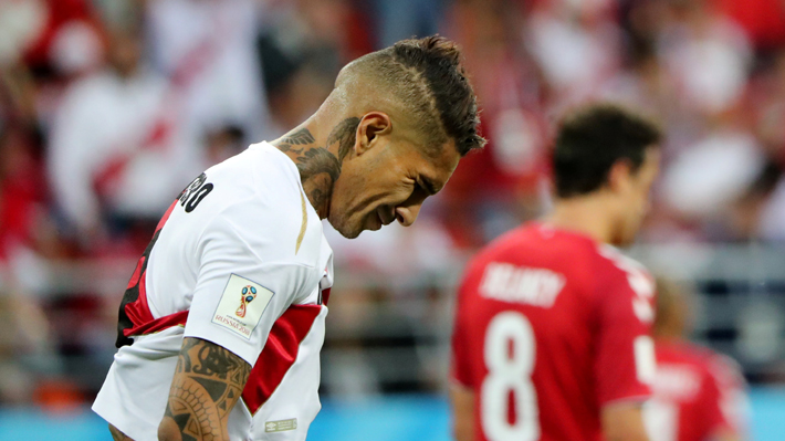 Perú también erró un penal y terminó cayendo ante Dinamarca en su negativo regreso a un Mundial