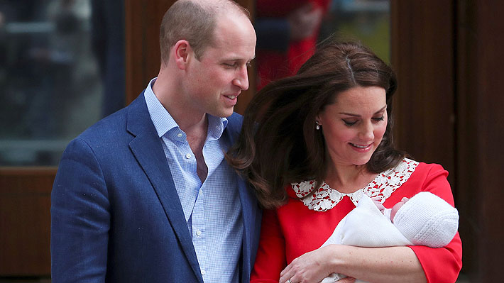 Familia real británica difunde dos fotografías del recién nacido príncipe Louis
