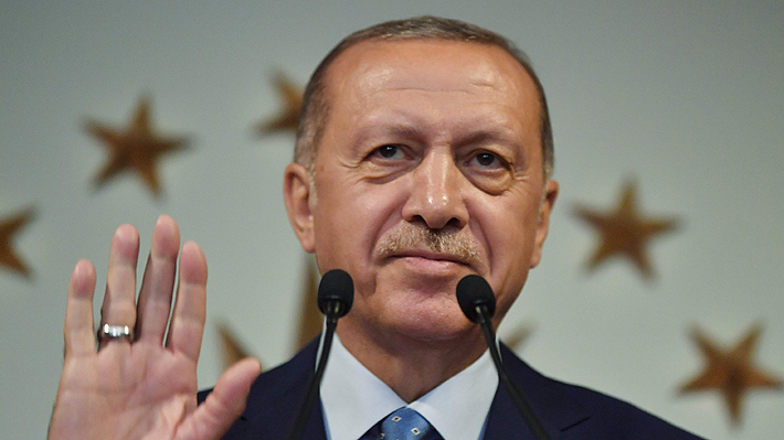 Erdogan reivindica la victoria en unas reñidas elecciones presidenciales en Turquía