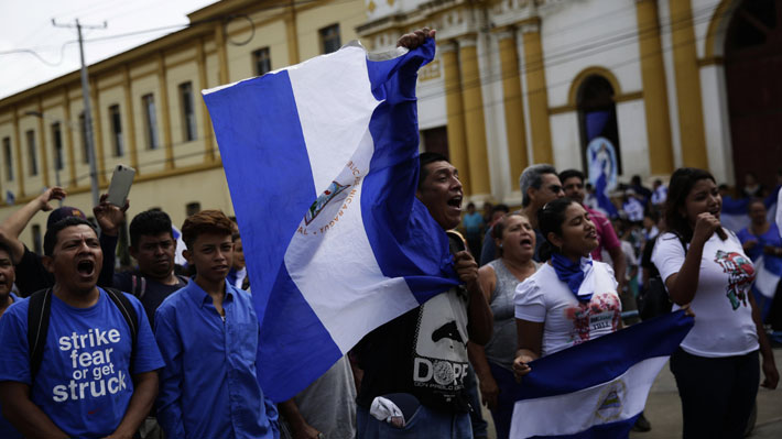"Marcha de las Flores" convoca a miles de personas en Nicaragua contra gobierno de Ortega