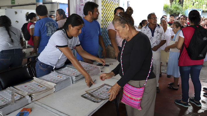 Los cuatro candidatos a la Presidencia de México ya emitieron su voto en jornada clave de elecciones