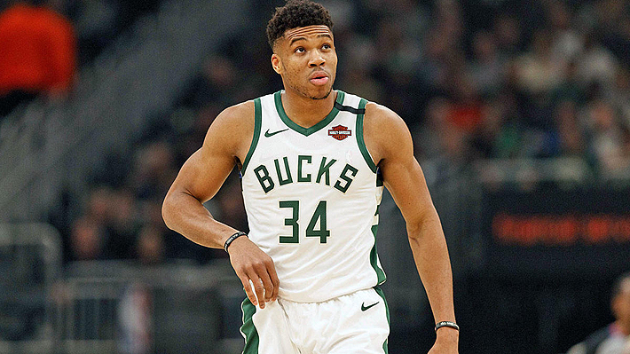 Giannis Antetokounmpo firma el contrato más grande en la historia de la