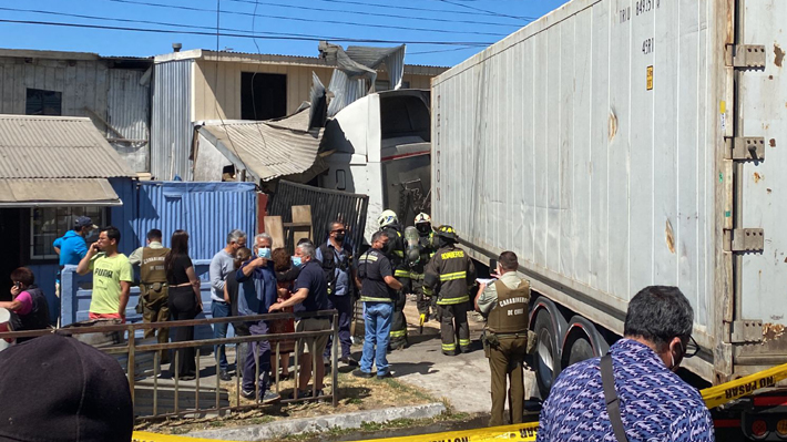 Accidente de tránsito en Hualpén deja a un camión de alto tonelaje