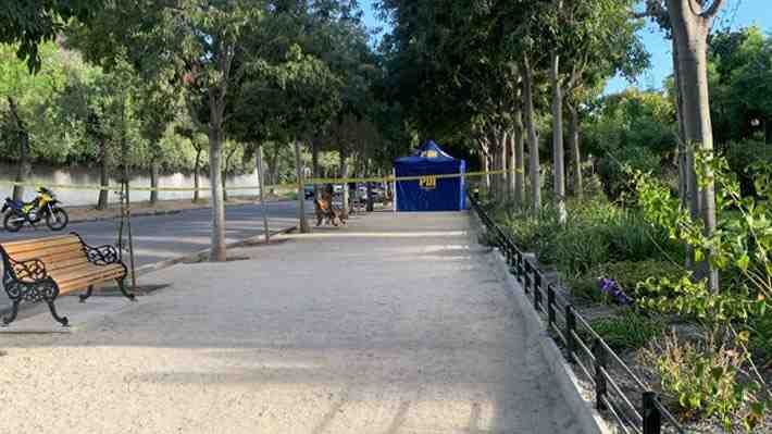 Indagan presunto suicidio de oficial (r) del Ejército al costado de plaza Las Lilas de Providencia