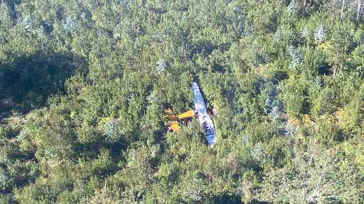 Avioneta capota en comuna de Los Lagos: Piloto falleció y dos personas se encuentran grave