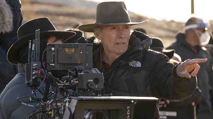 Clint Eastwood reapareció en público y preocupó a sus seguidores por su físico