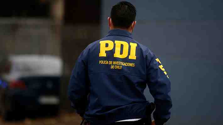 PDI realiza allanamiento a edificio de Santiago: Se encontró acopio de armas de fuego