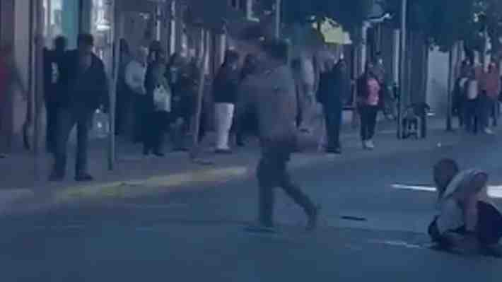 Video | Sujeto apuñala a otro hombre y lo mata en plena vía pública de Illapel
