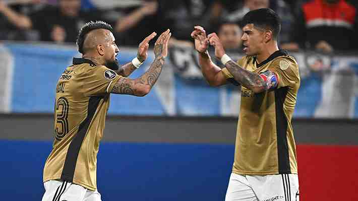 Colo Colo terminó con nueve hombres, pero rescató un empate ante Alianza en la Copa Libertadores