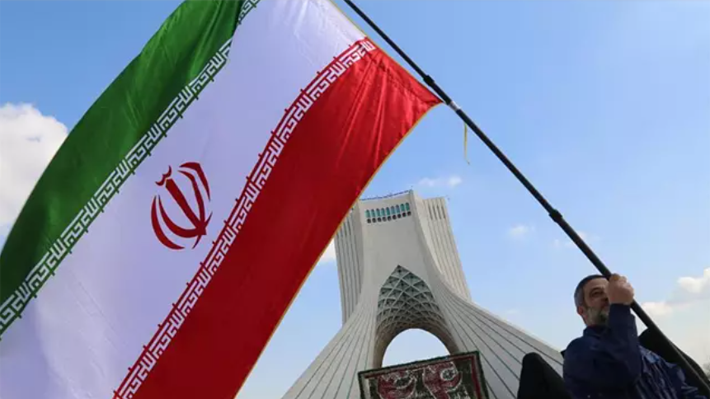 Líder supremo de Irán nombra a sucesor interino de fallecido Presidente y declara cinco días de luto