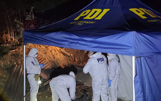 Macabro crimen en Valparaíso: Transeúntes hallan cabeza humana al interior de una bolsa en el cerro Merced