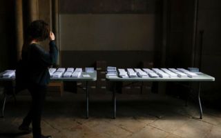 Alza en la participación e incidentes en el transporte marcan inicio de elecciones en Cataluña