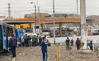 Video | Explosión en una gasolinera deja al menos un fallecido y una veintena de heridos al sur de Lima