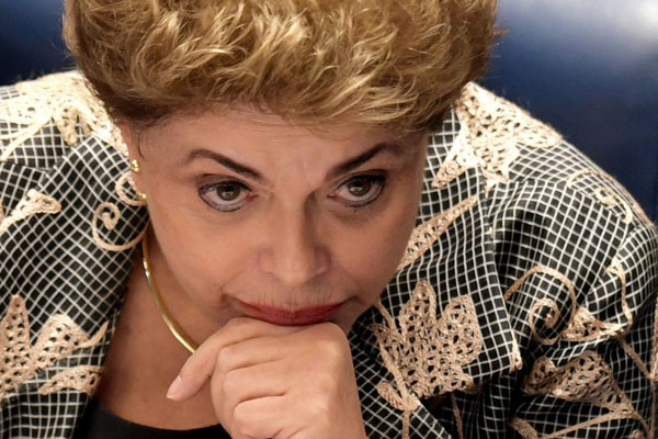 Histórico: Senado de Brasil declara culpable y destituye a la Presidenta Dilma Rousseff