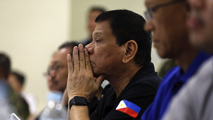 Criticado en el extranjero, el Presidente Rodrigo Duterte sigue siendo popular en Filipinas