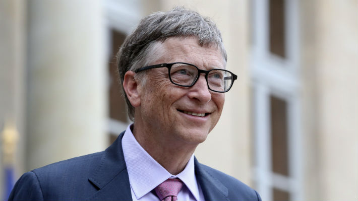 Bill Gates cree que Trump puede liderar a través de la innovación y lo compara con John F. Kennedy