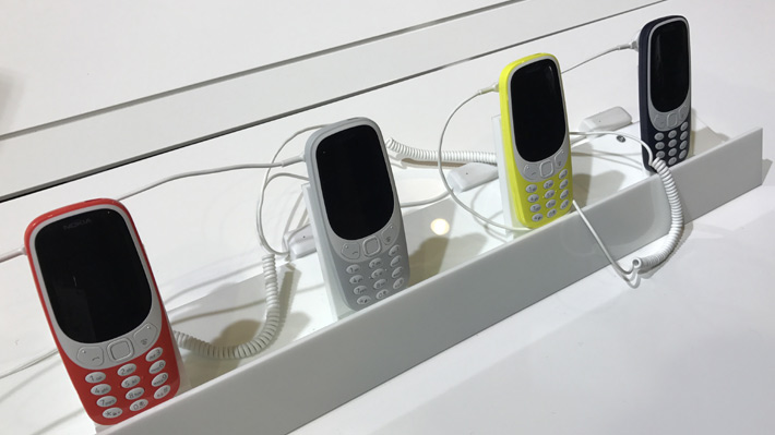 MWC: Probamos la versi&oacute;n actualizada de uno de los tel&eacute;fonos m&aacute;s recordados de la historia