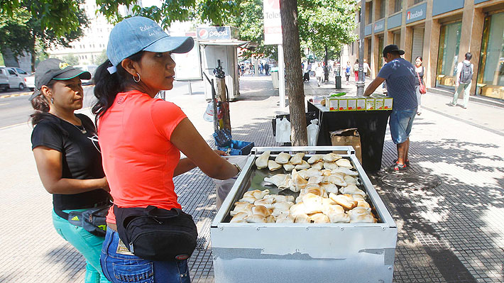 Municipio de Santiago comenzó a retirar a vendedores ambulantes ilegales