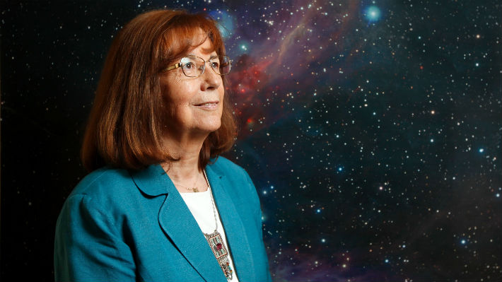 Astrónoma chilena galardonada por su aporte en la ciencia: 