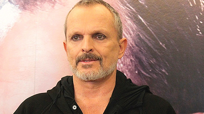 Por primera vez Miguel Bos&eacute; comparte una fotograf&iacute;a de sus cuatro hijos
